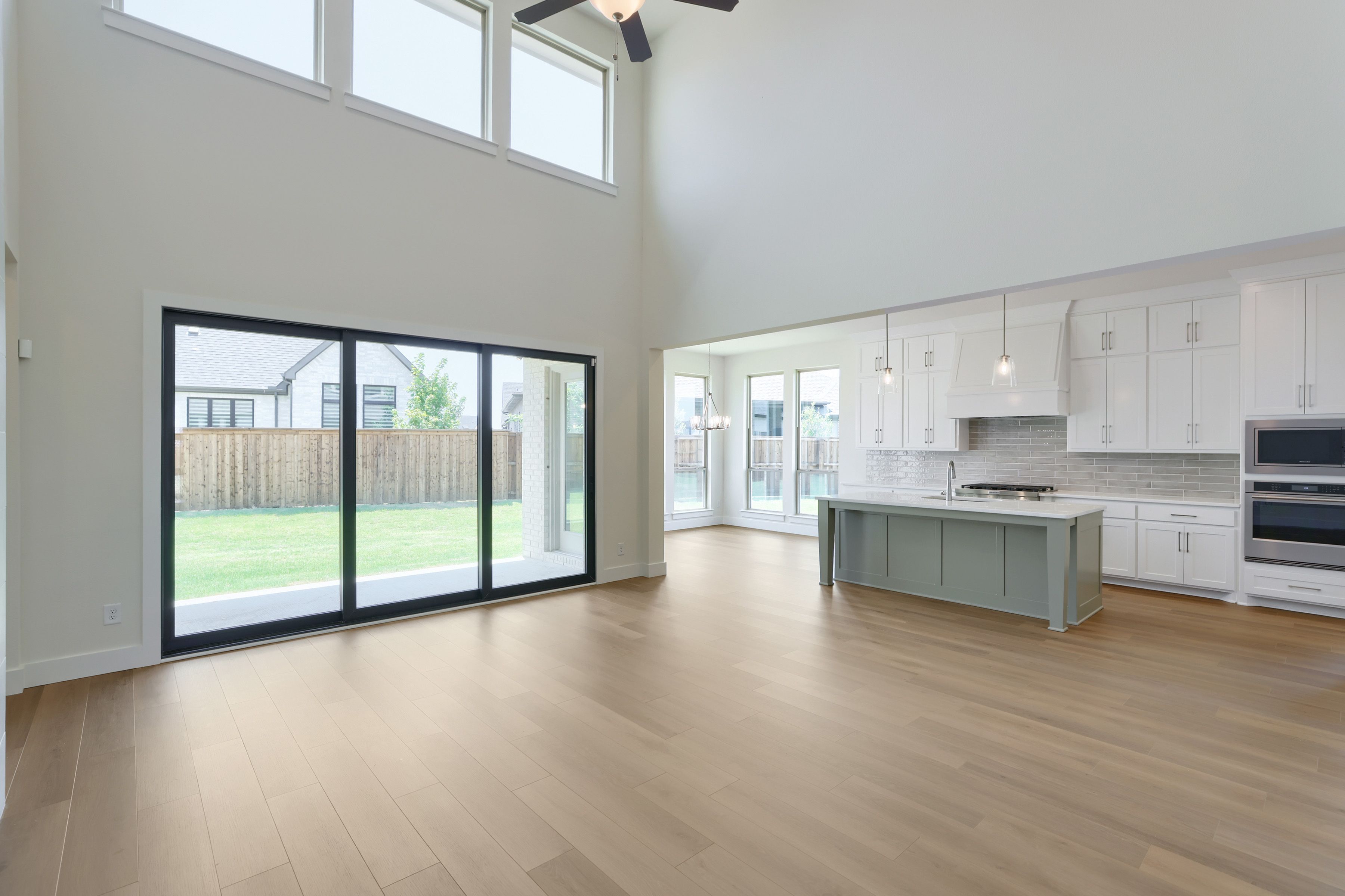 4124 Trellis - Living Area