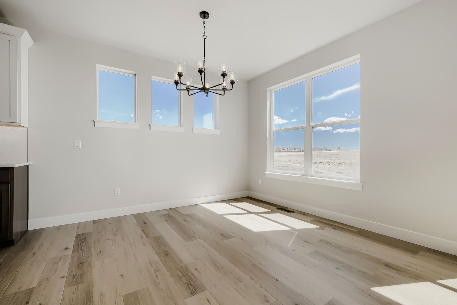 8135 Pennydale - Dining Area