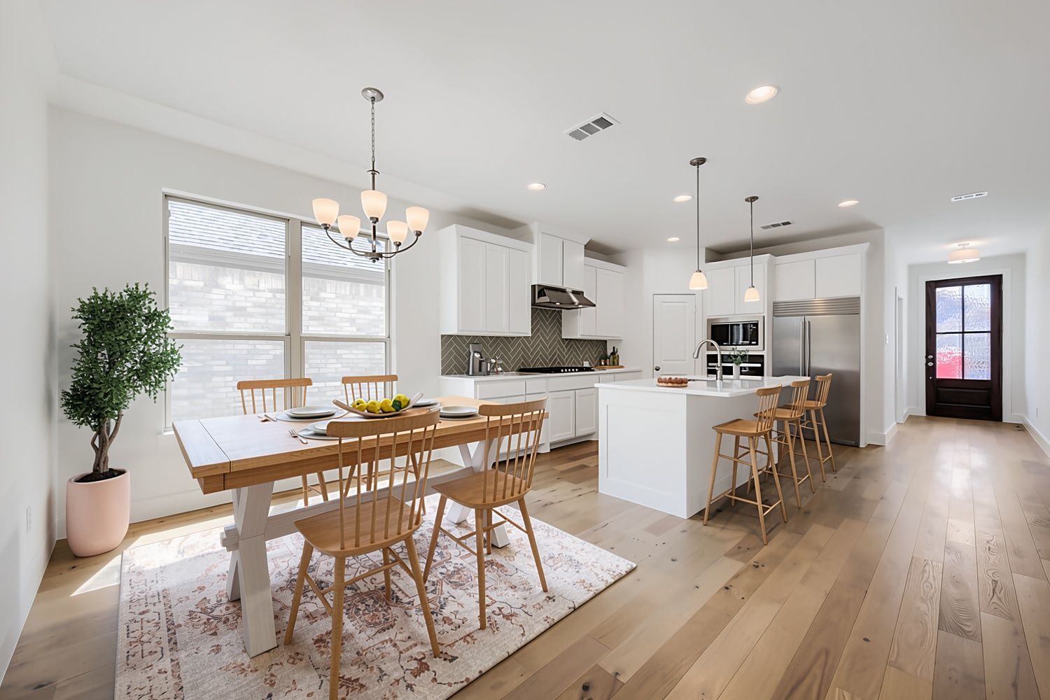 1644 Cornwall - Virtually Staged