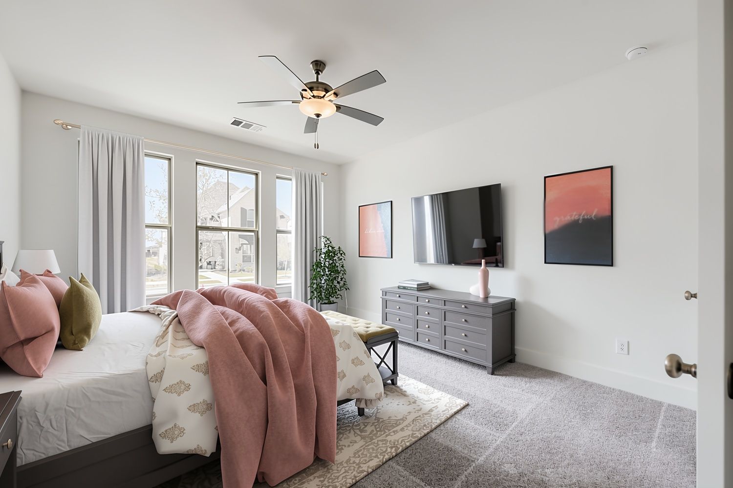 1644 Cornwall - Virtually Staged