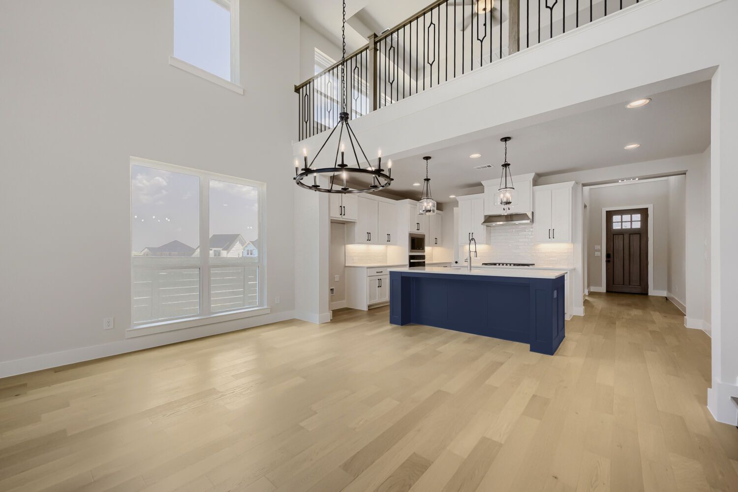 8913 Chestnut - Dining Area