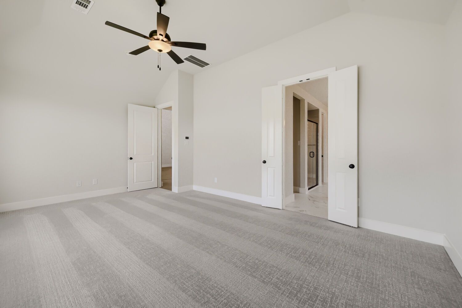 8913 Chestnut - Primary Bedroom