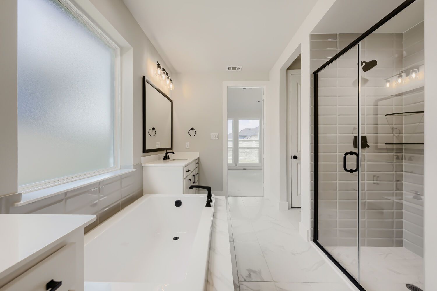 8913 Chestnut - Primary bathroom