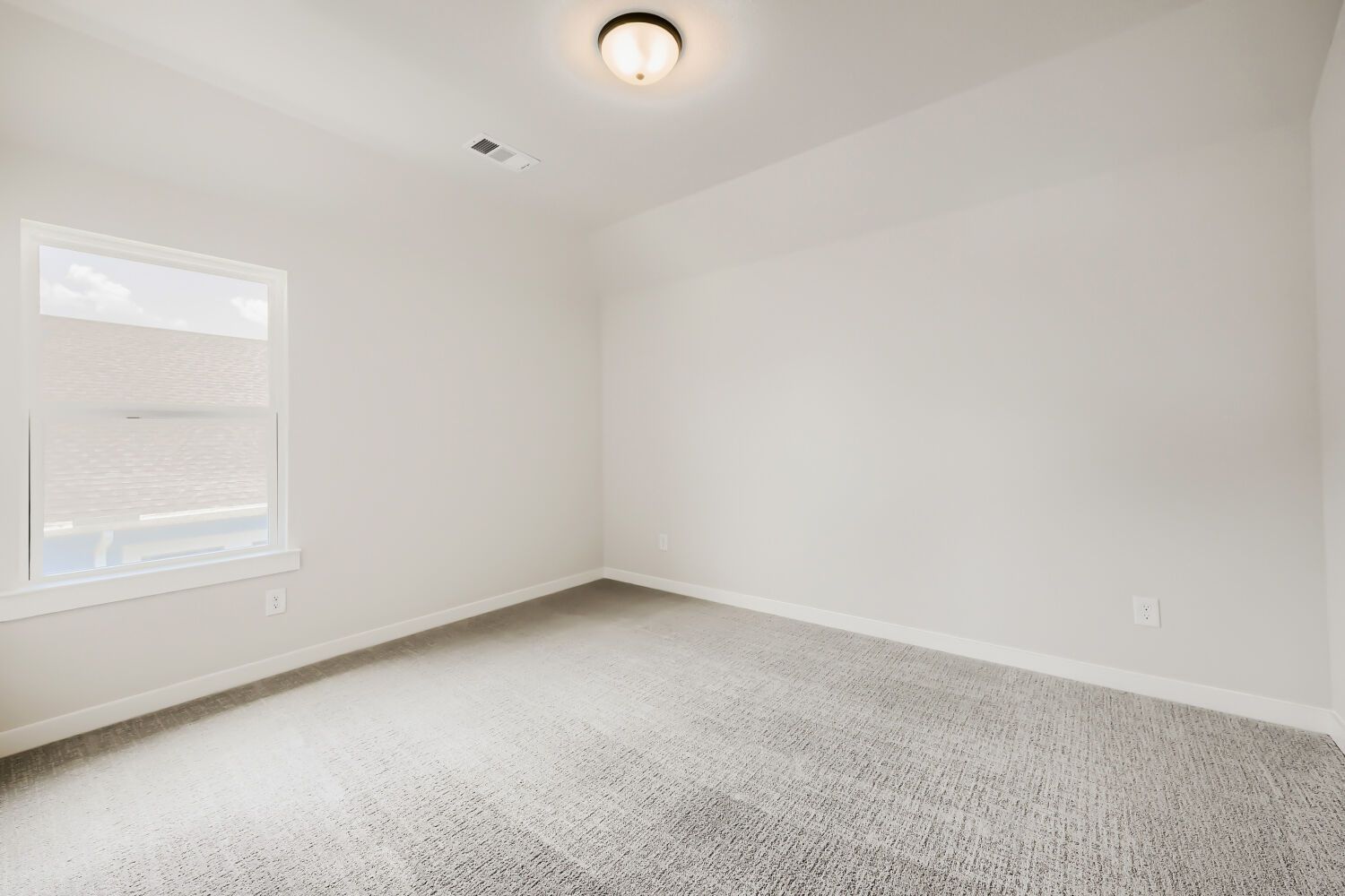 8913 Chestnut - Bedroom