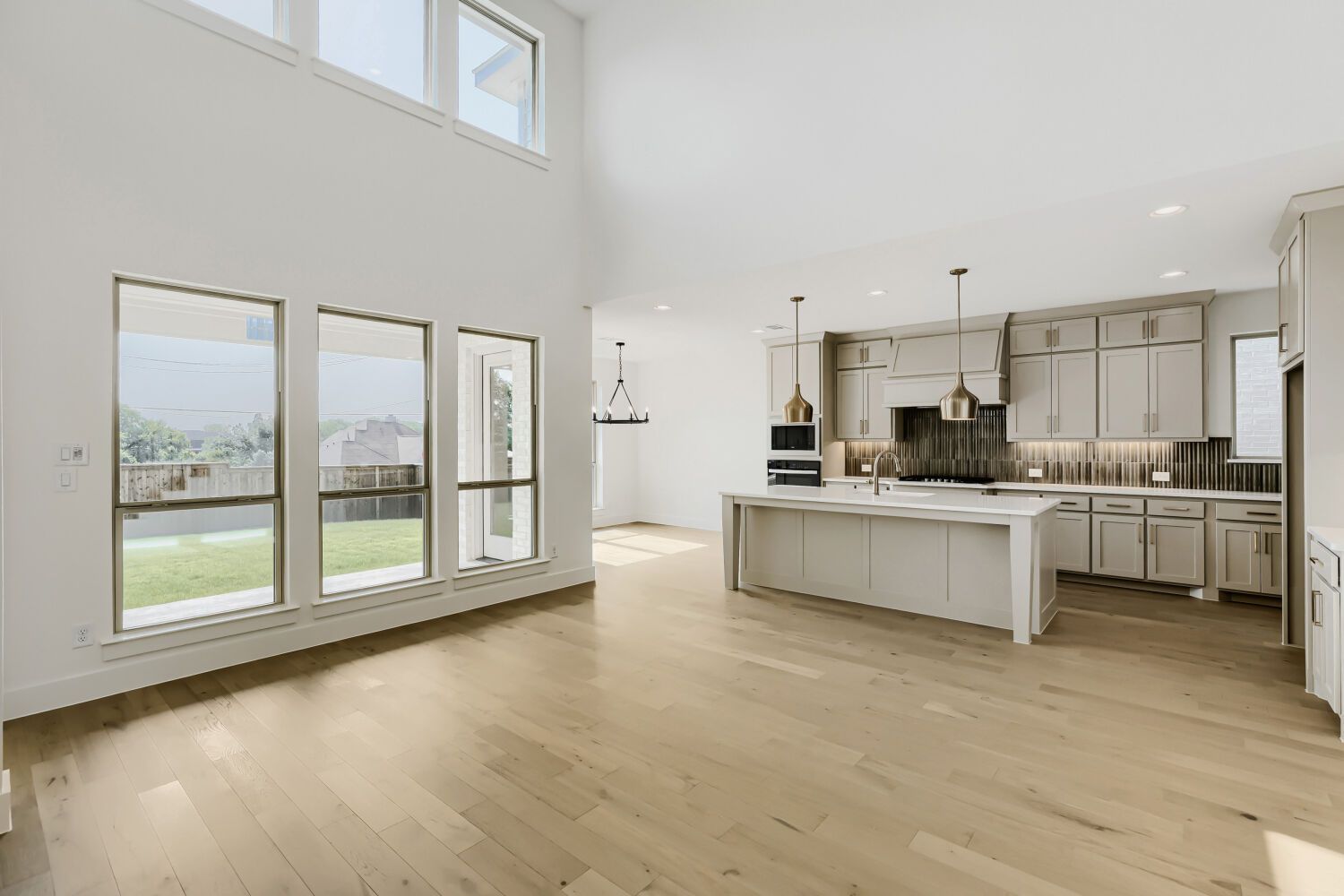 189 Enclave - Living Area