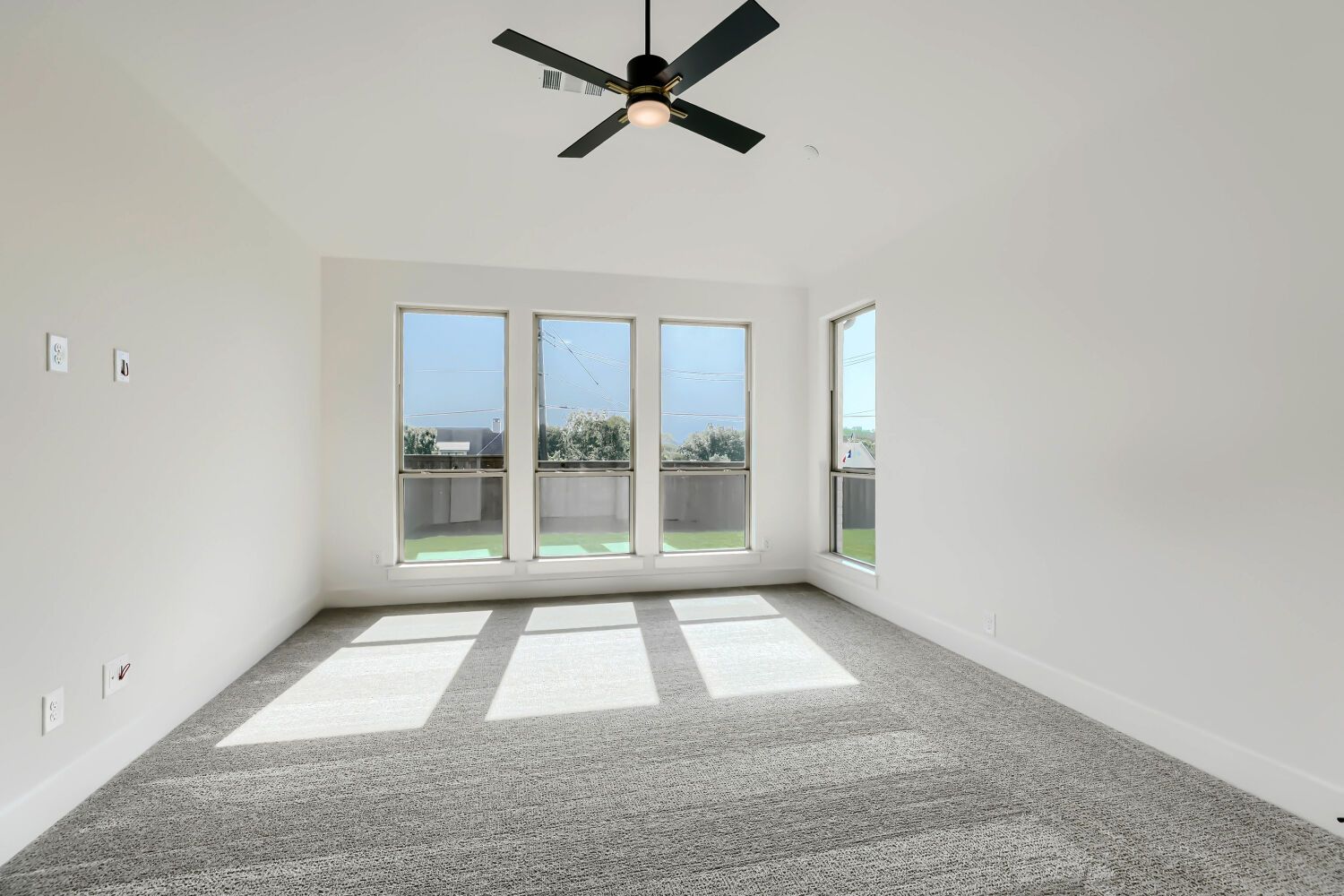 189 Enclave - Primary Bedroom