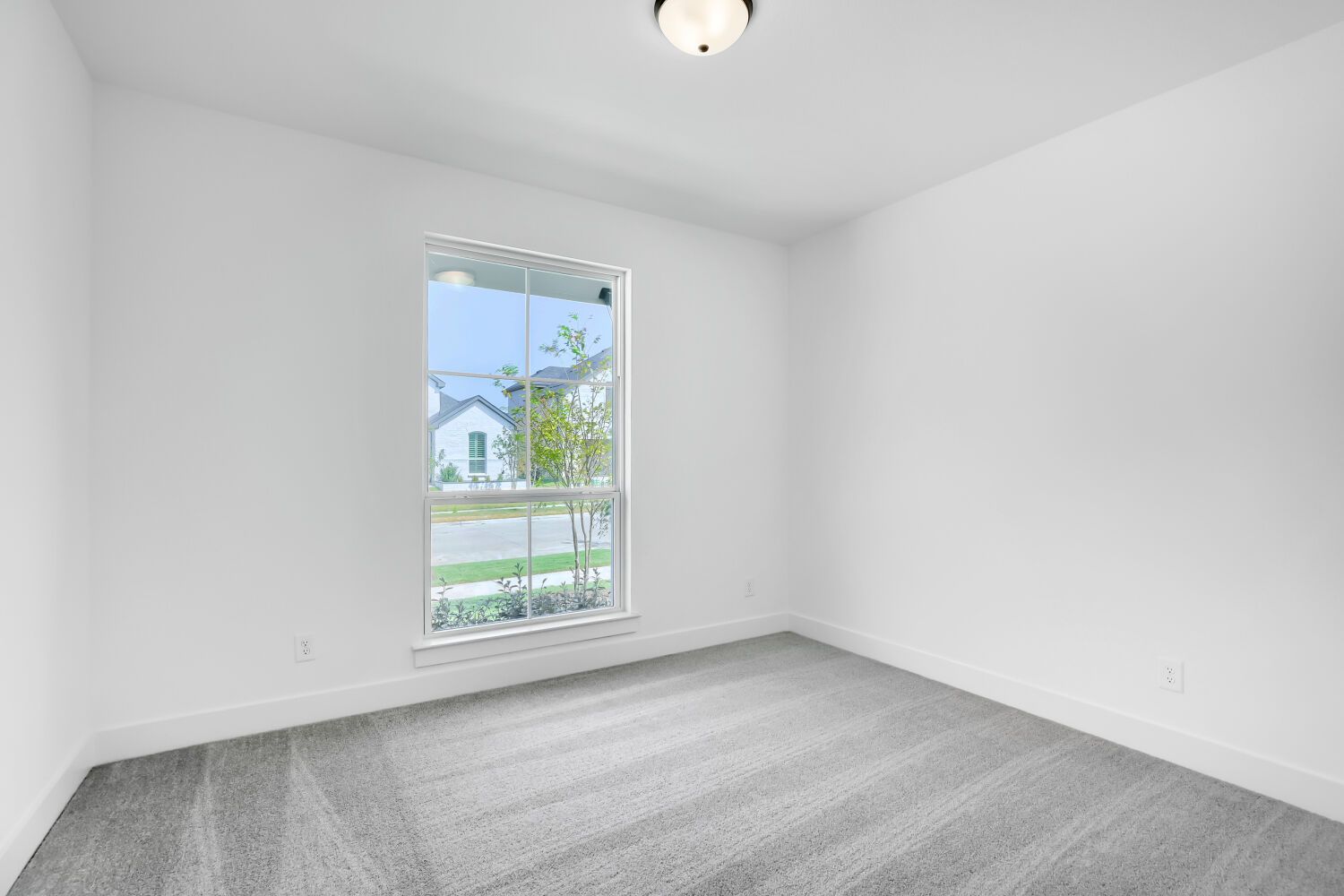 2615 Cedar - Bedroom