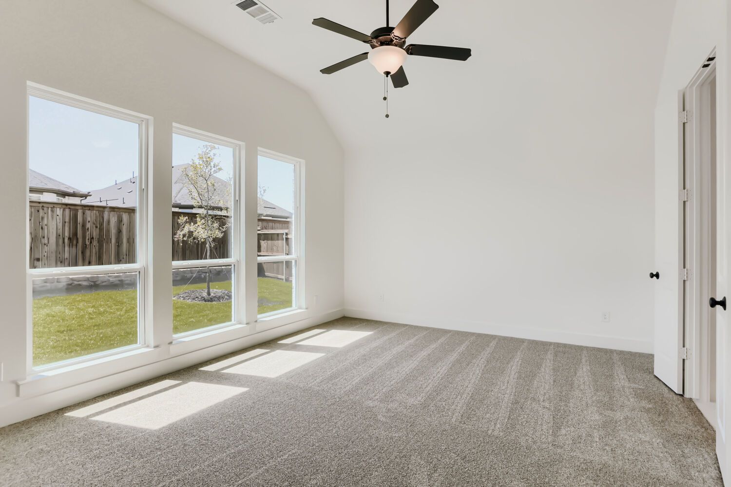 2617 Grinnel - Primary Bedroom