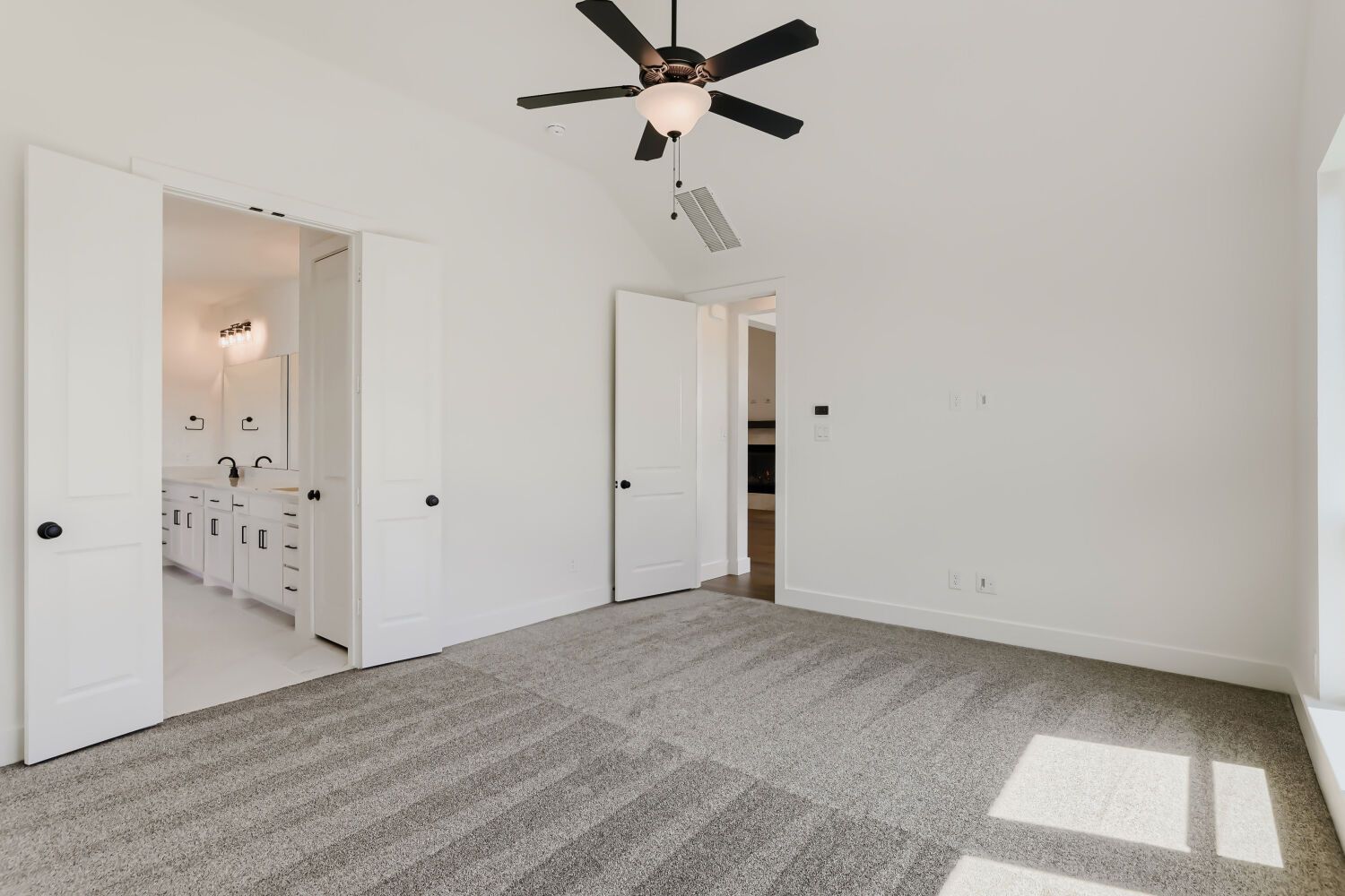 2617 Grinnel - Primary Bedroom