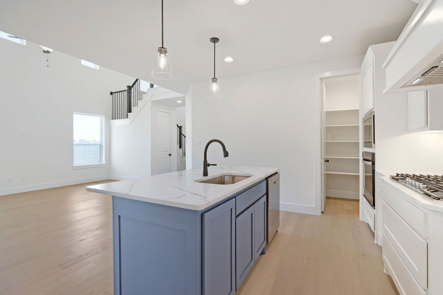 1612 Ramble - Kitchen