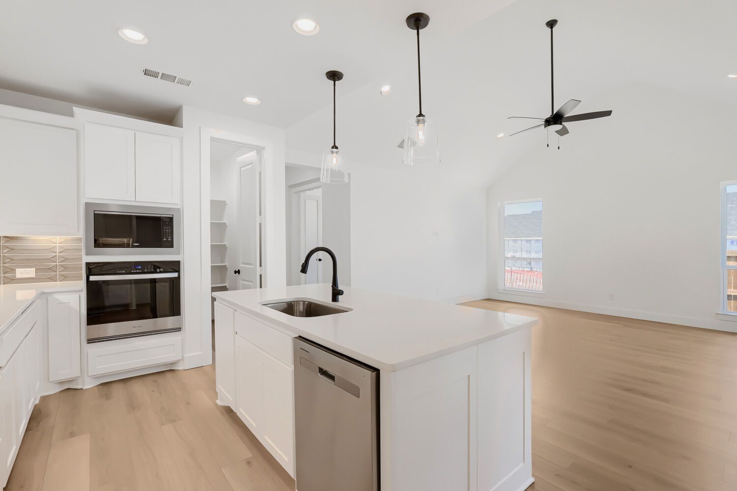 2604 Grinnel - Kitchen