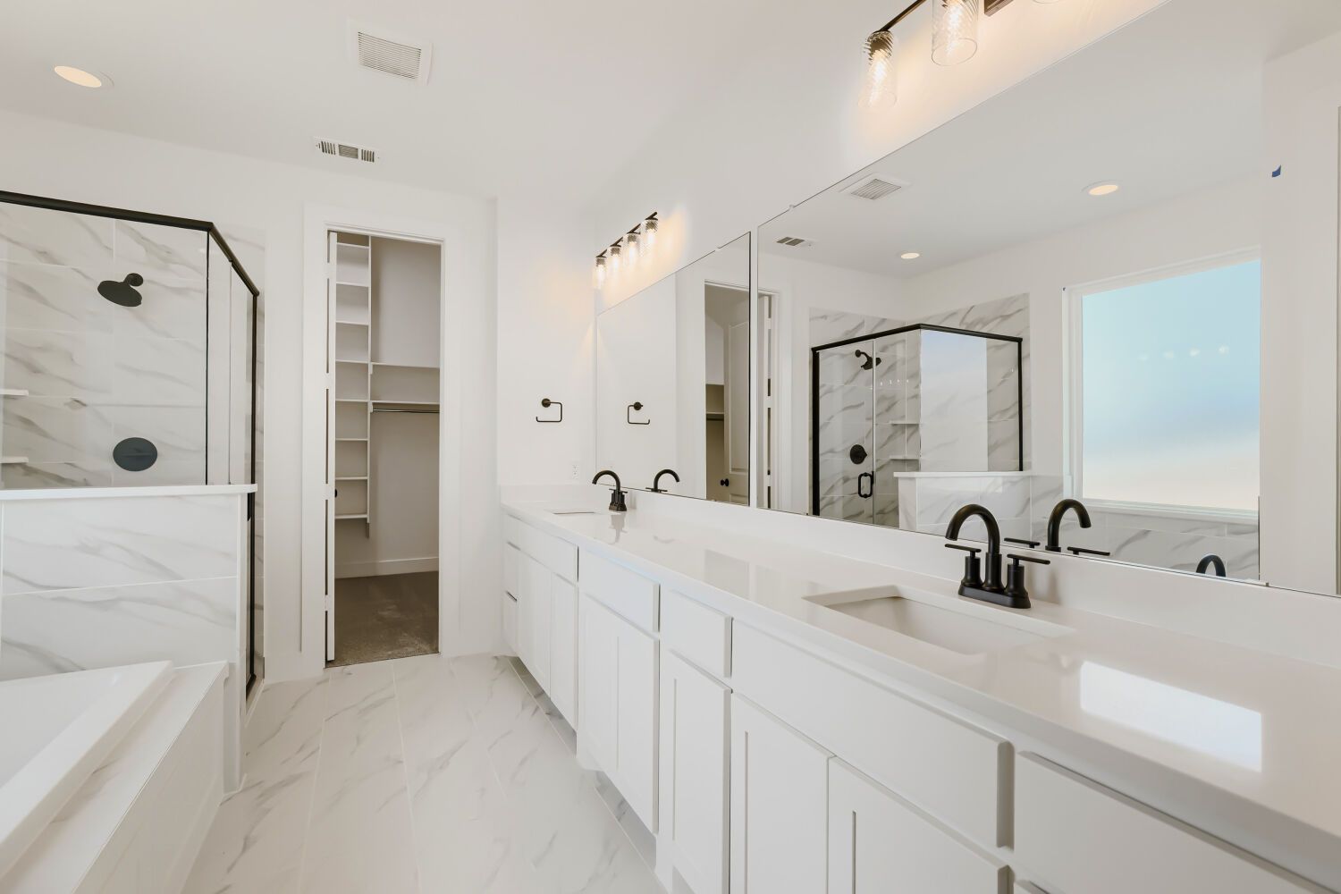 2604 Grinnel - Primary Bathroom