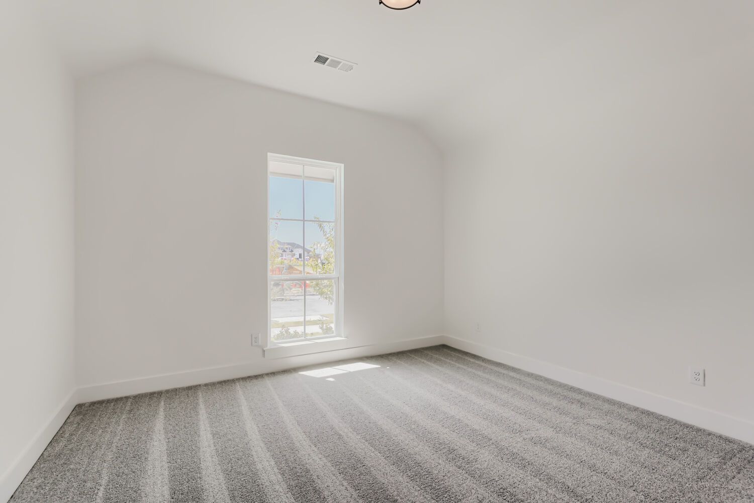 2604 Grinnel - Bedroom