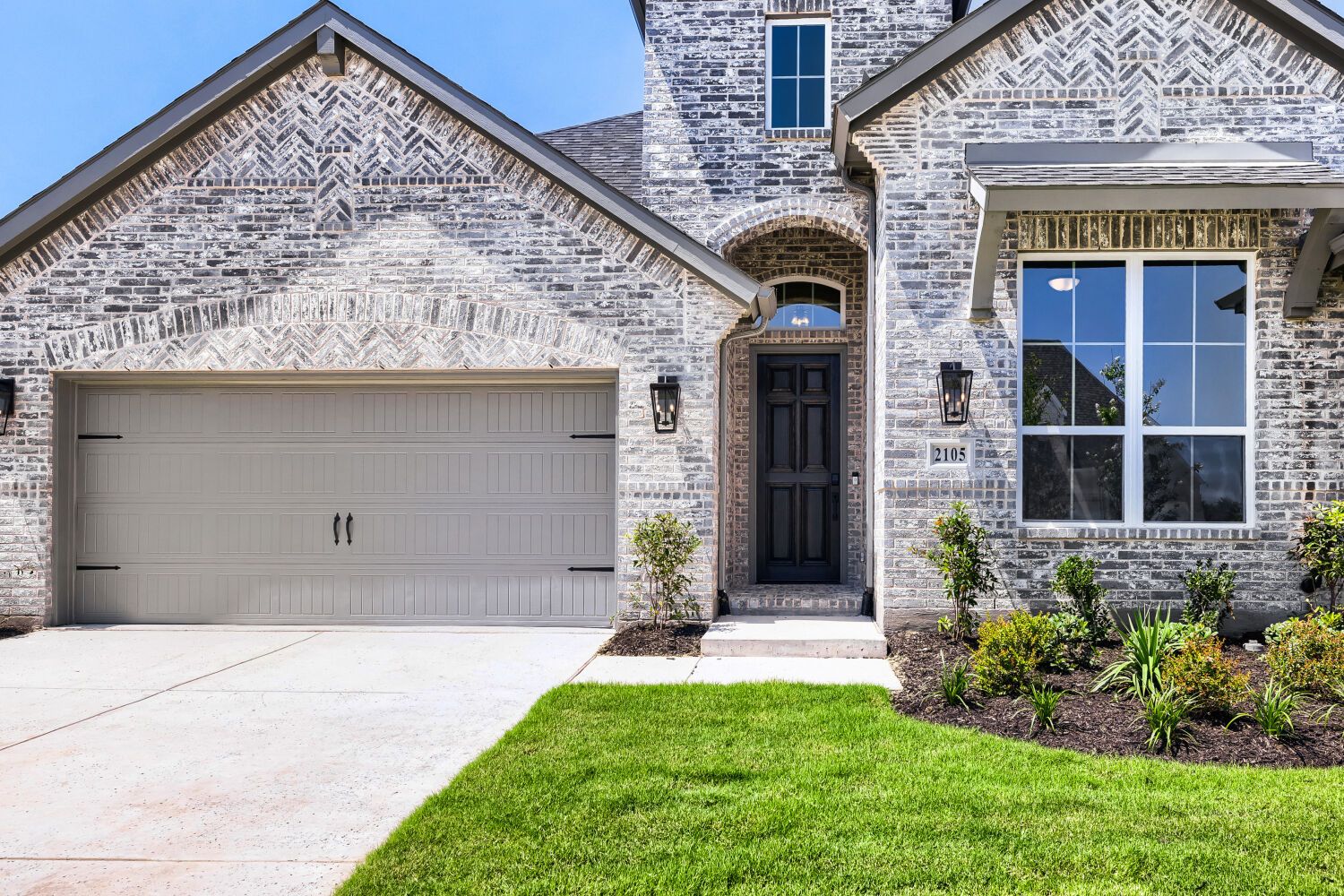 2105 Ten Mile Creek Court - Front Entryway