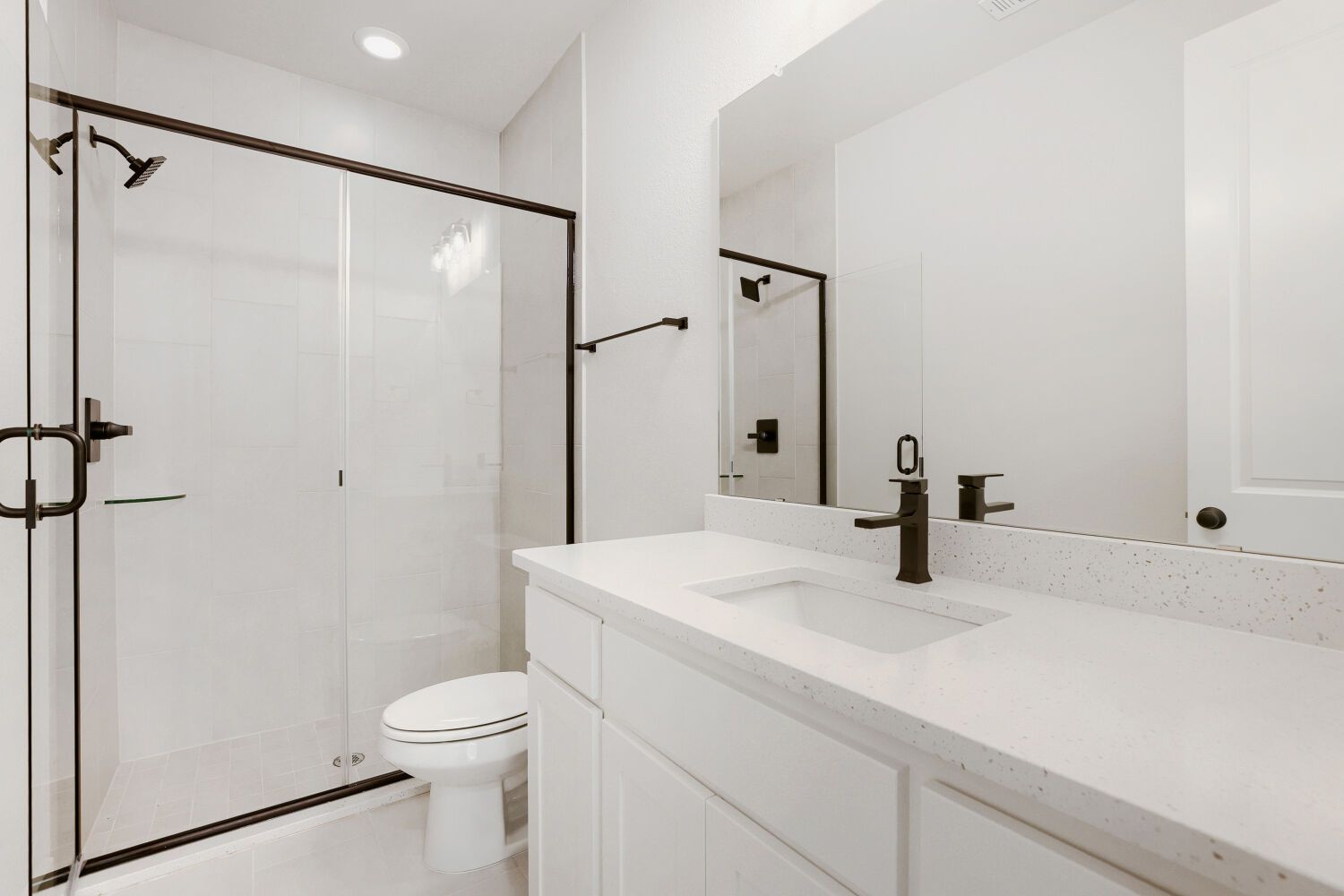 Plan 1604 Representative Photo of Secondary Bath