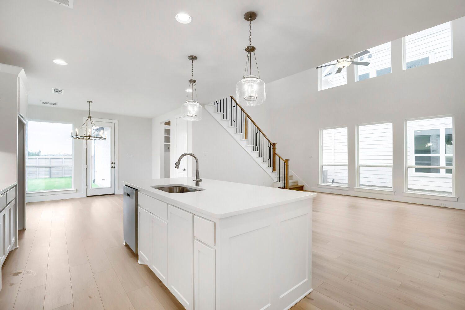 1600 Ramble - Kitchen