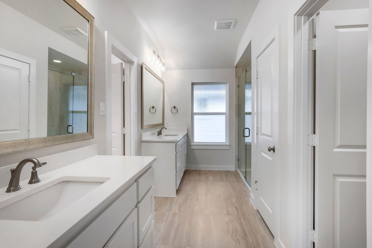 1600 Ramble - Primary Bathroom