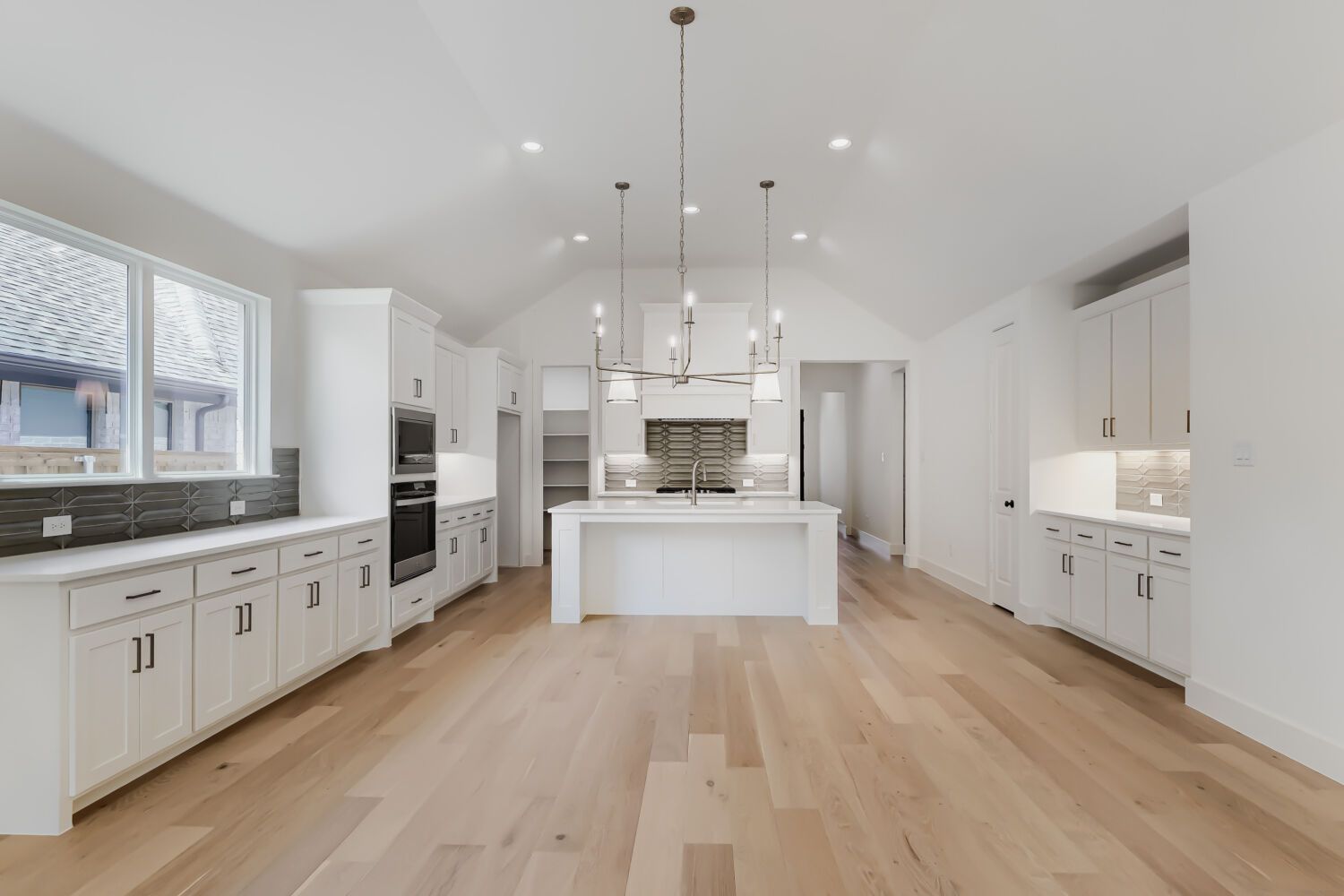 109 Enclave - Dining Areas