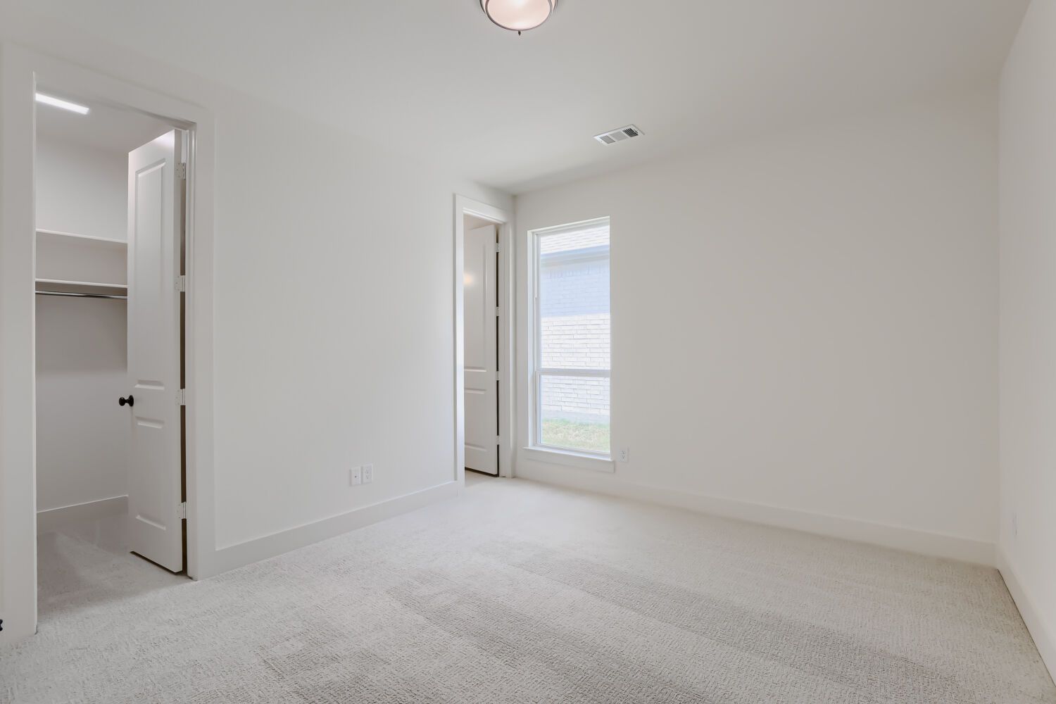 109 Enclave - Bedroom