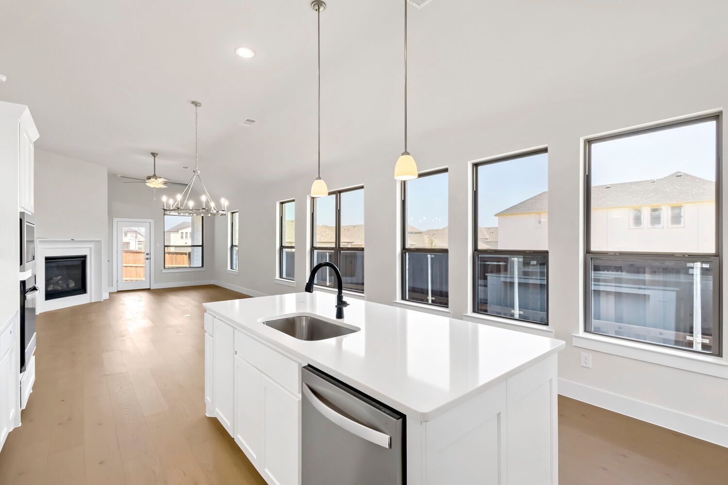 Plan 1450 Representative Photo - Kitchen/Dining Area/Living Room
