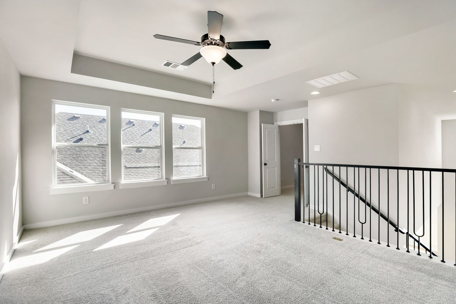 2613 Grinnel - Game Room