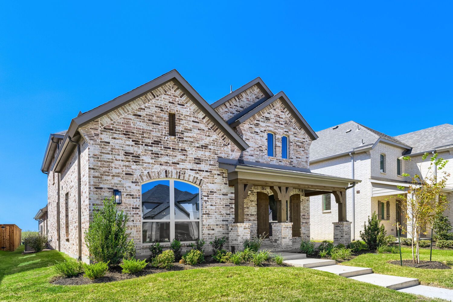 3816 Stars - Front Elevation
