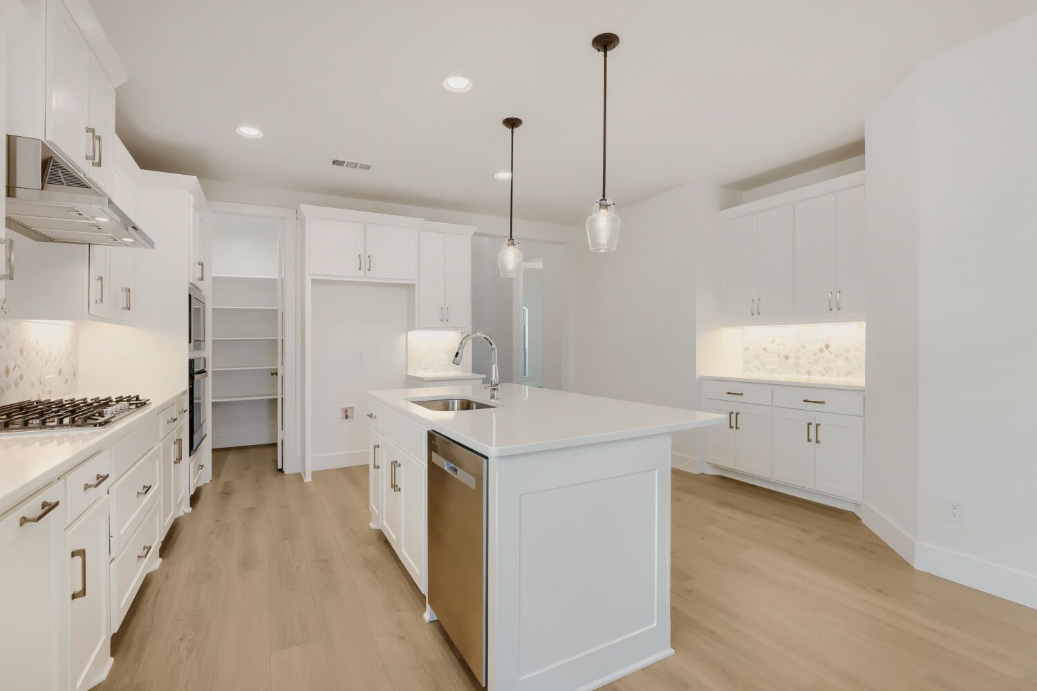 3816 Stars - Kitchen