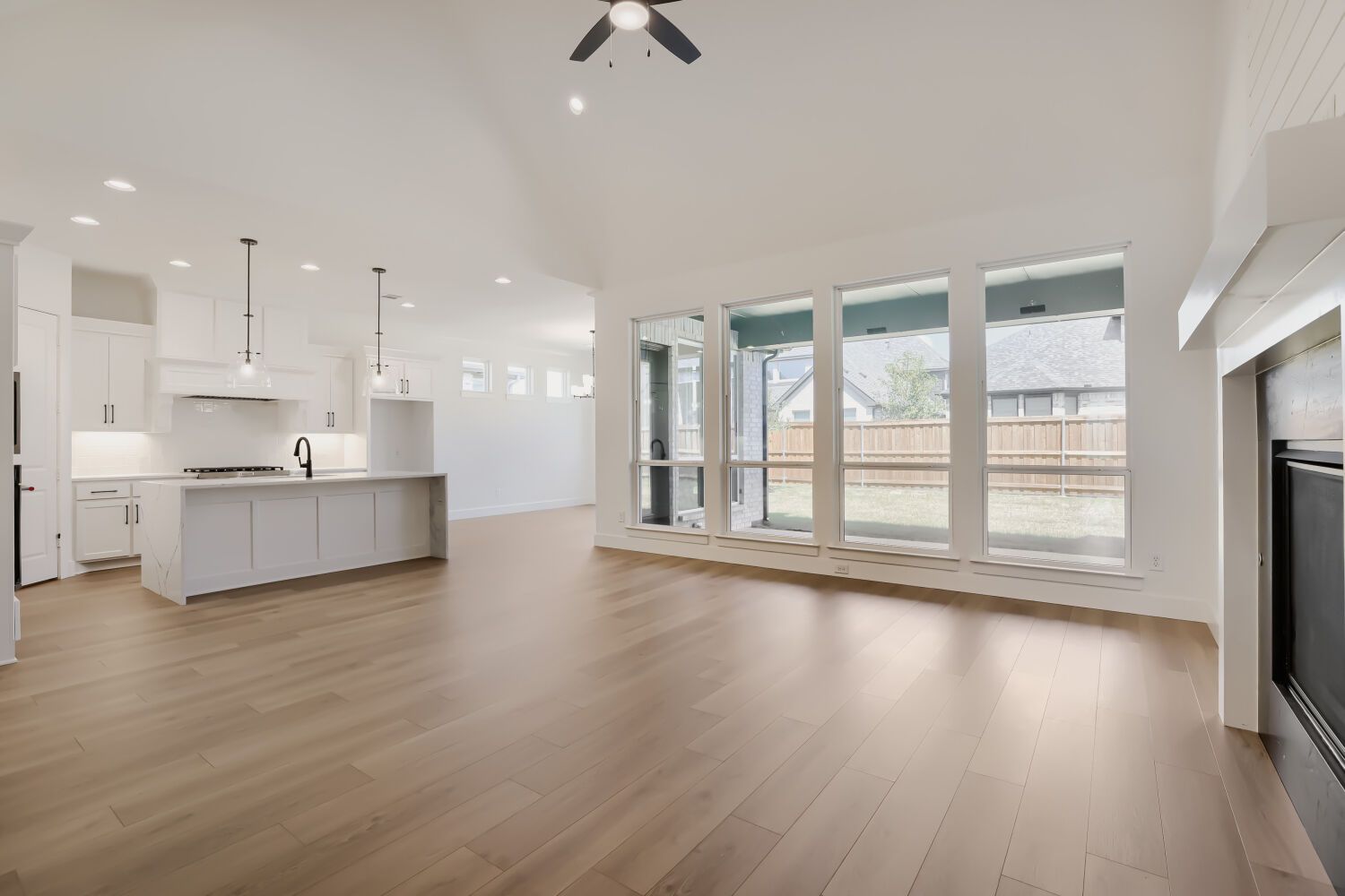 4025 Trellis - Living Area