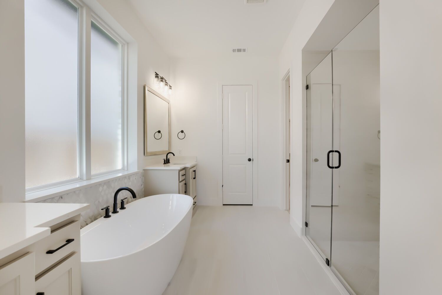4025 Trellis - Primary Bathroom