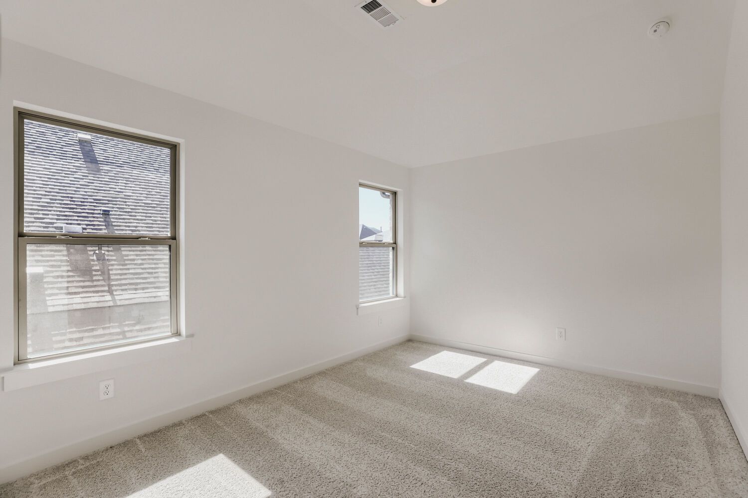 4308 Double Diamond - Bedroom