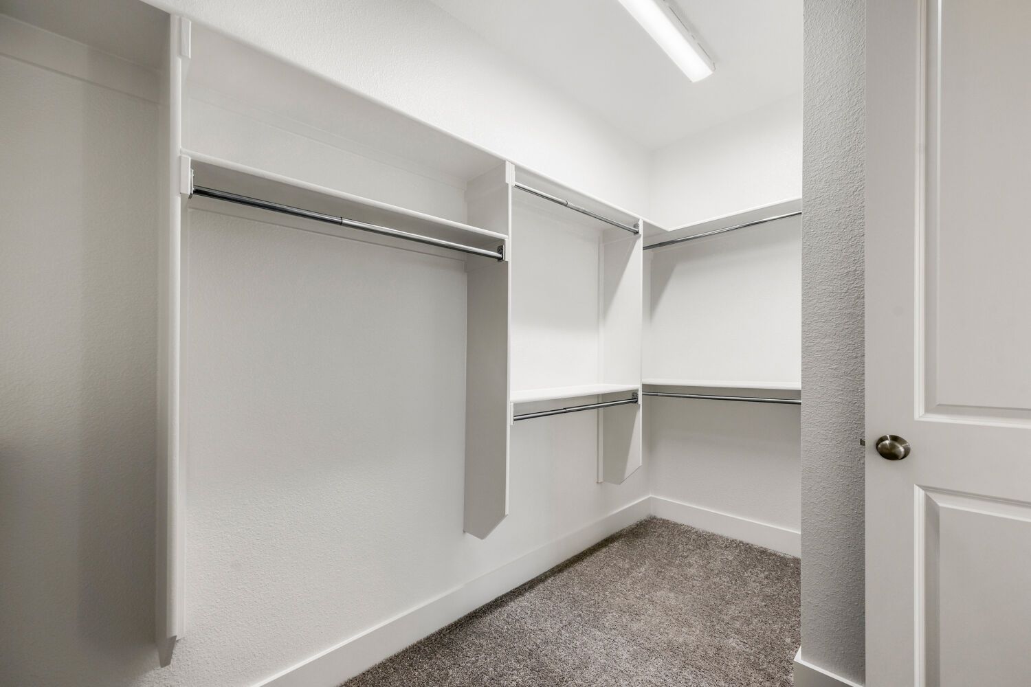 11529 Vesper - Primary Closet