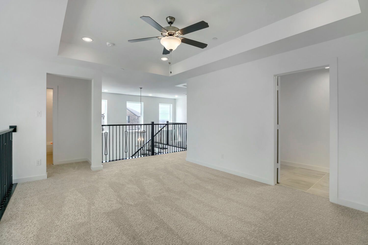 625 Damsel June - Game Room