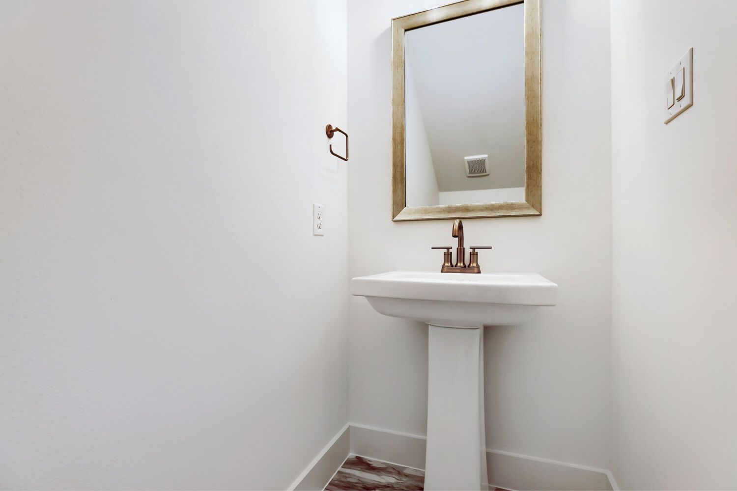 617 Damsel June - Powder Bathroom