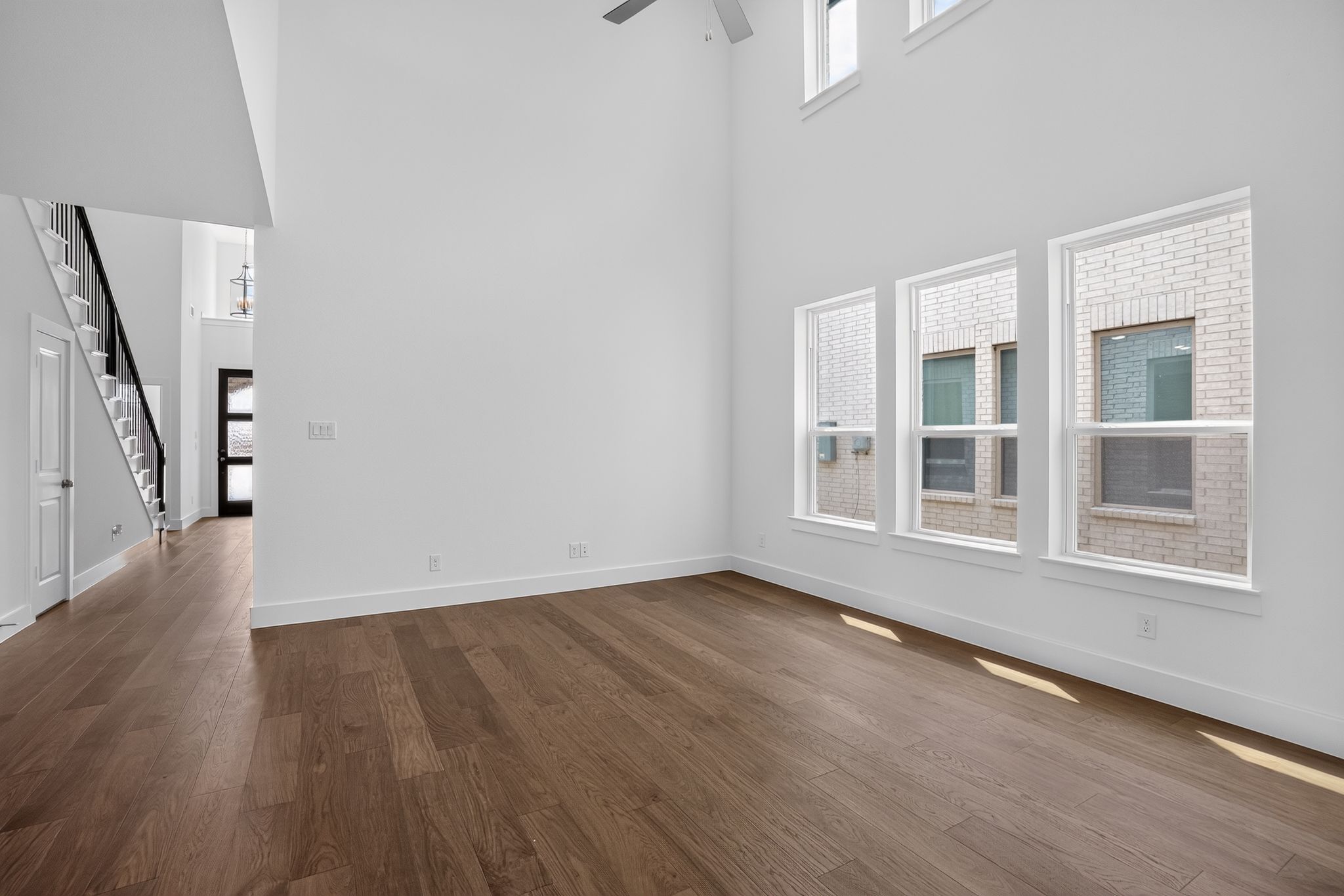1704 Truro - Living Area
