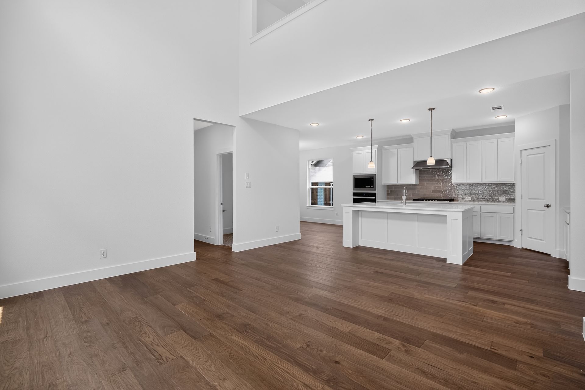 1704 Truro - Living Area