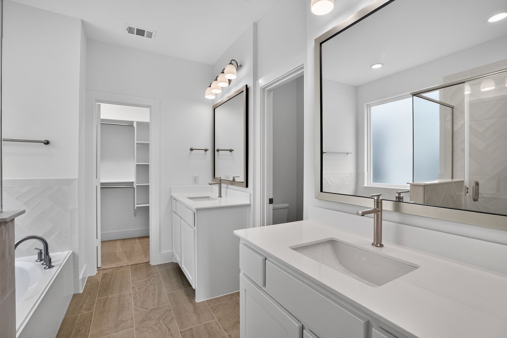 1704 Truro - Primary Bathroom