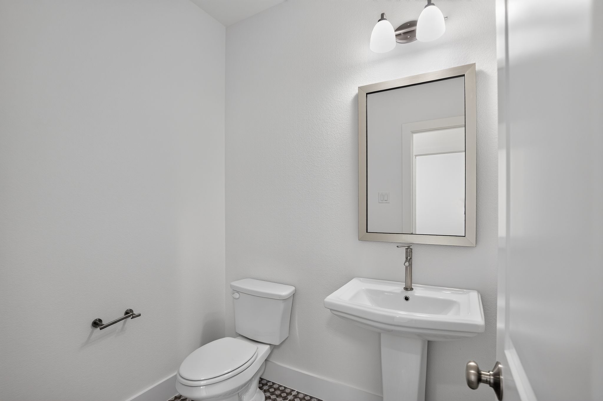 1704 Truro - Powder Bathroom
