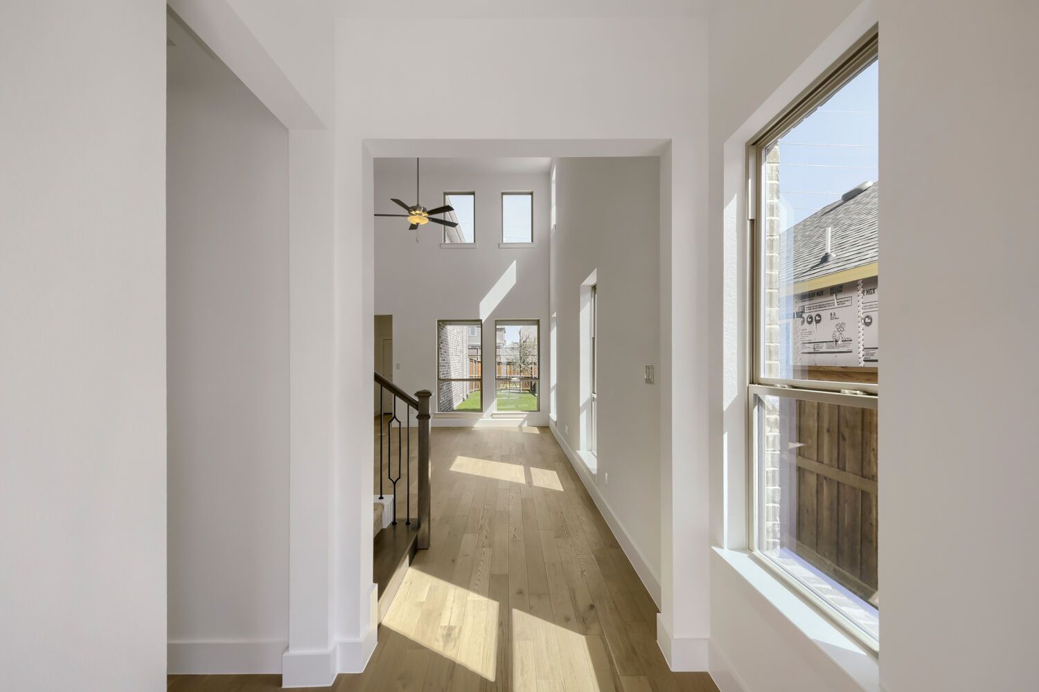 1724 Truro - Entry