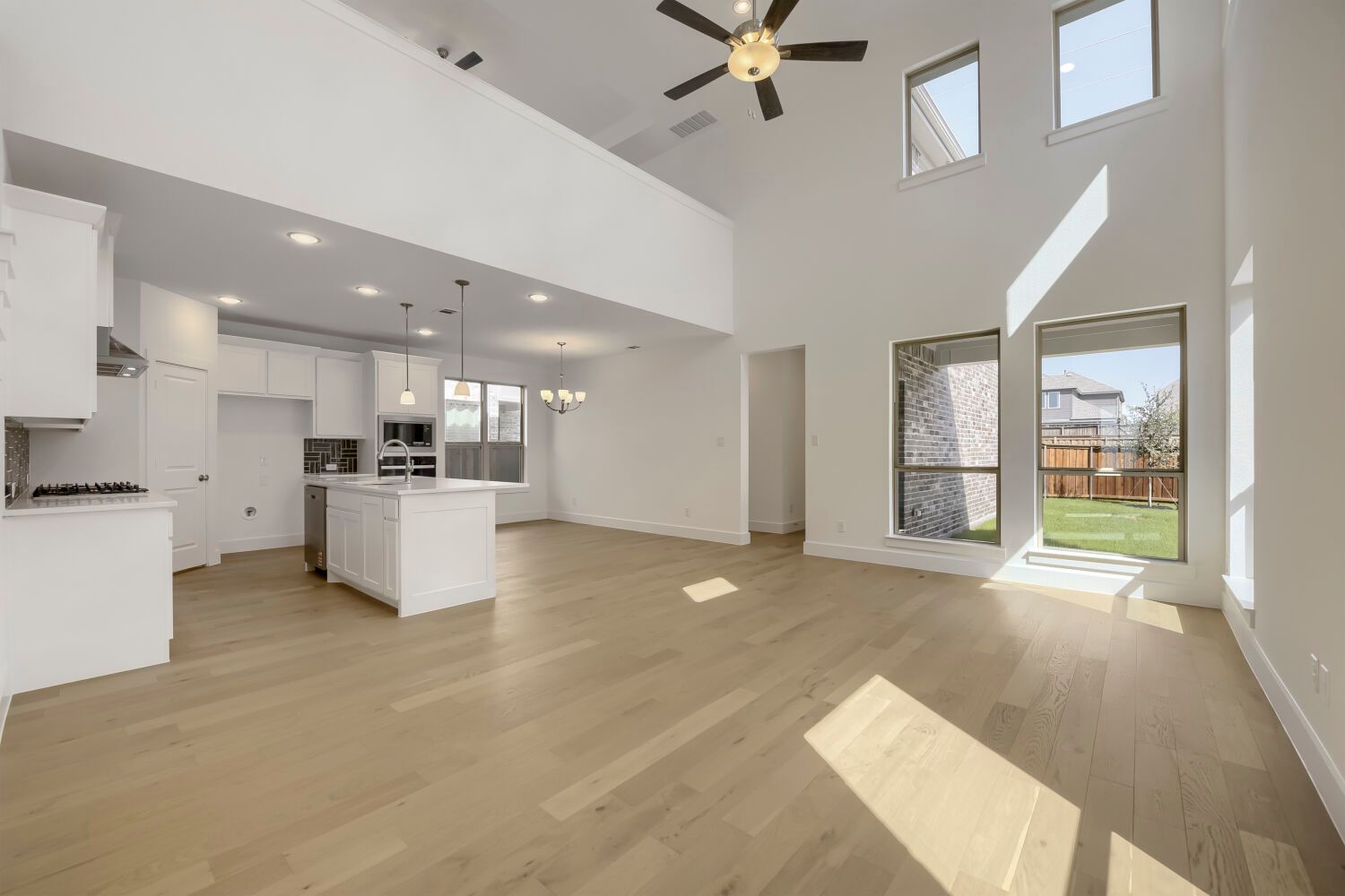 1724 Truro - Living Area
