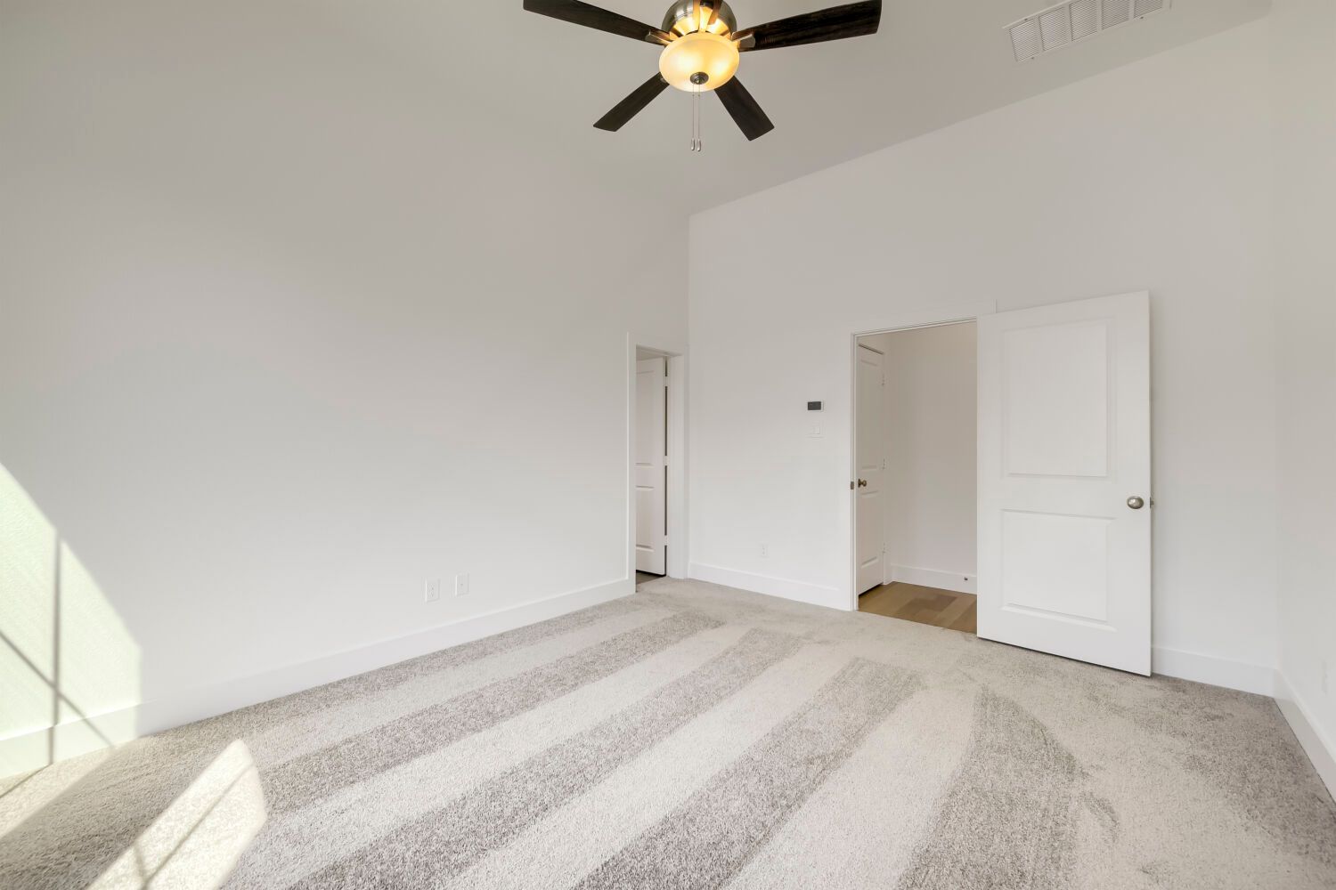 1724 Truro - Primary Bedroom