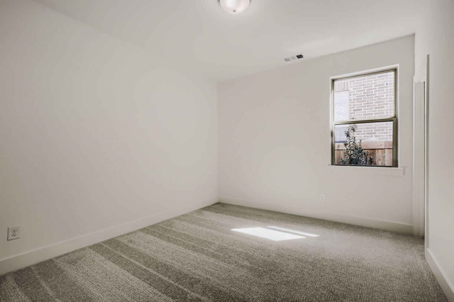 826 Stone Grove - Bedroom