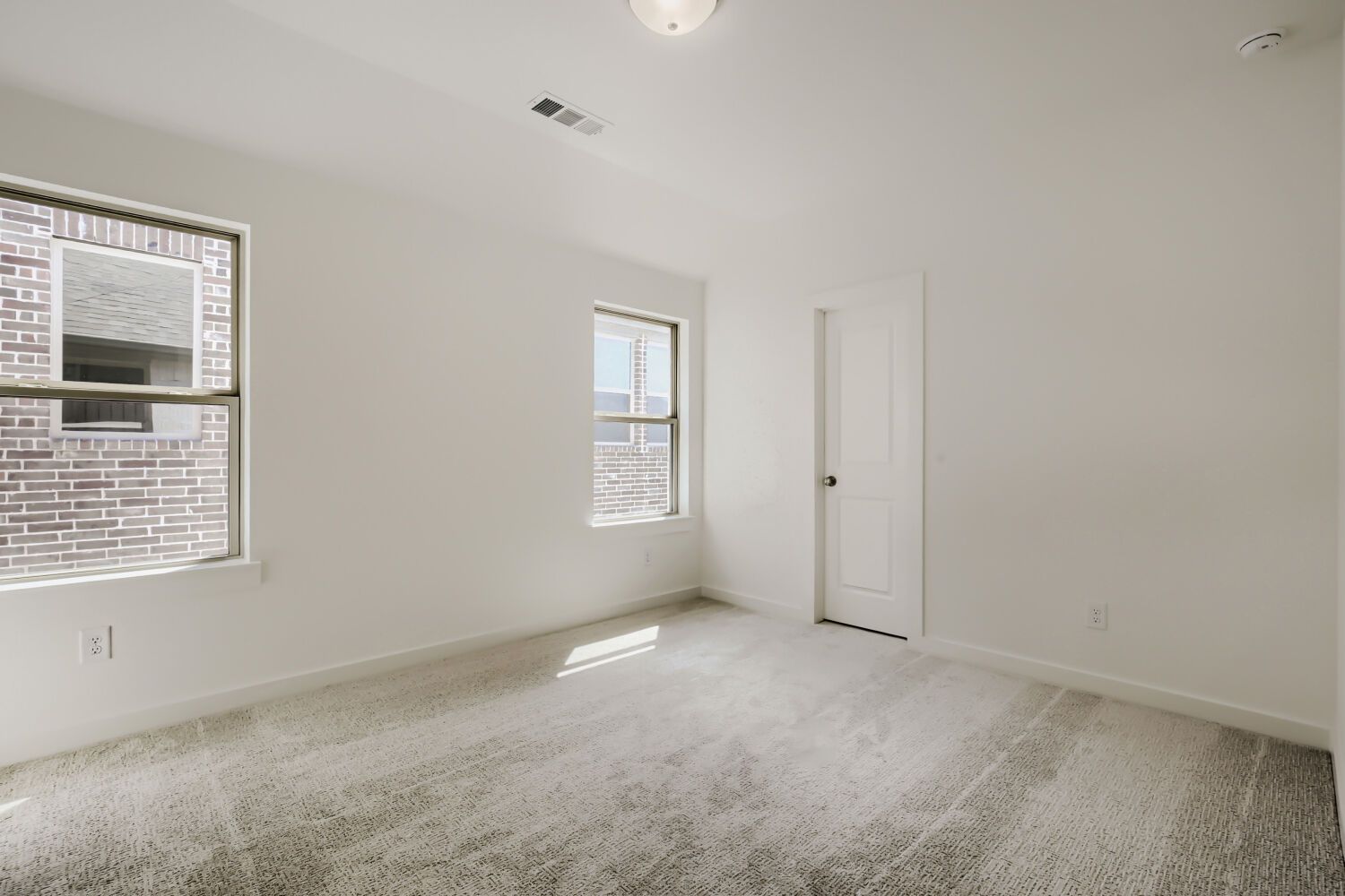 826 Stone Grove - Bedroom