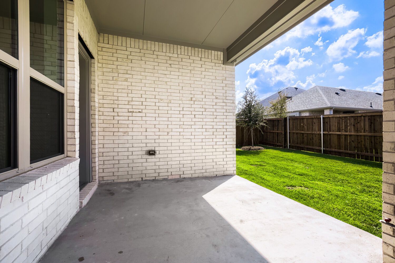 826 Stone Grove - Patio