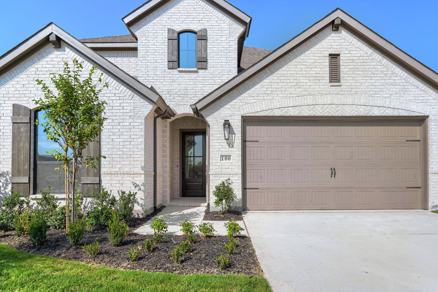 100 Enclave Drive – Home Exterior