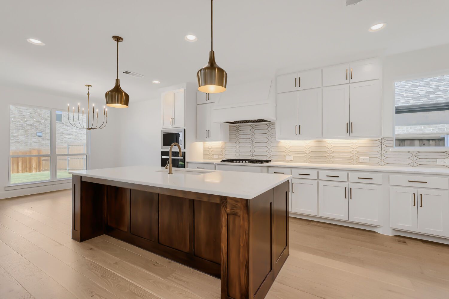 100 Enclave Drive – Open-Concept Kitchen