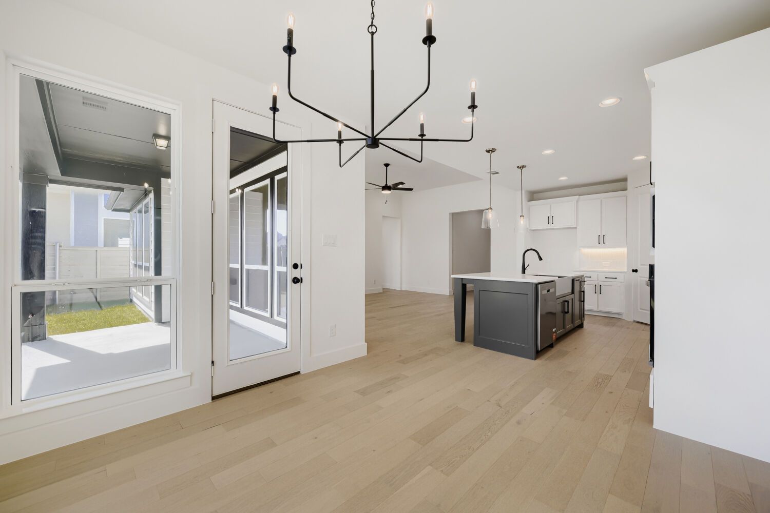 11712 Wildwood - Dining Area