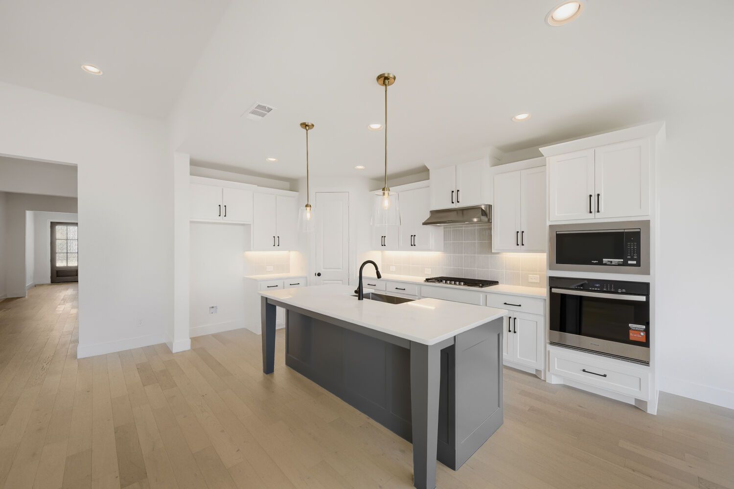 11712 Wildwood - Kitchen