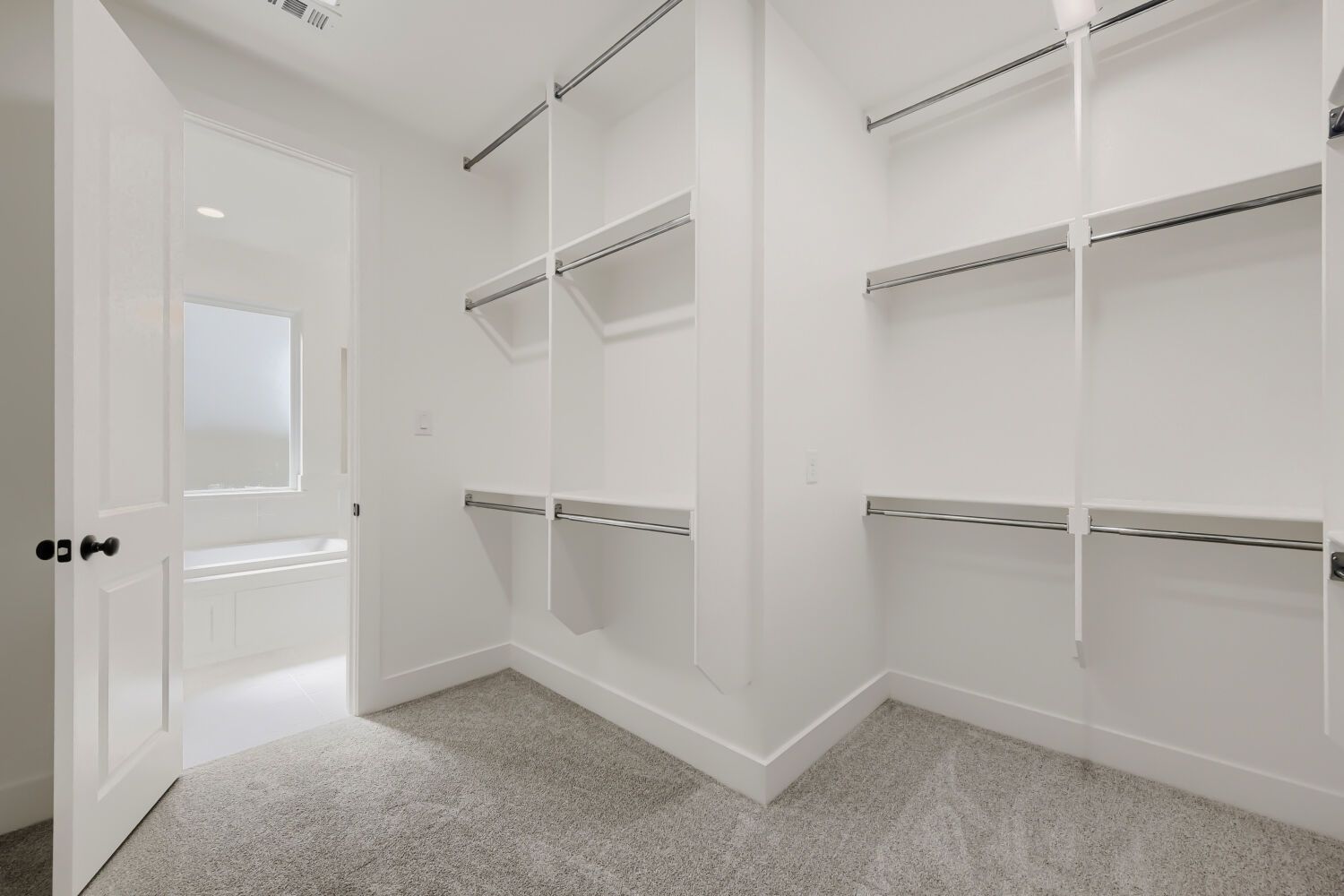 11712 Wildwood - Primary Bathroom