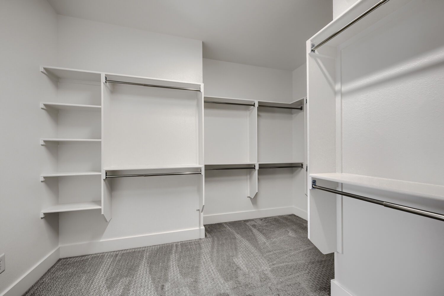 12117 Orchard - Primary Closet