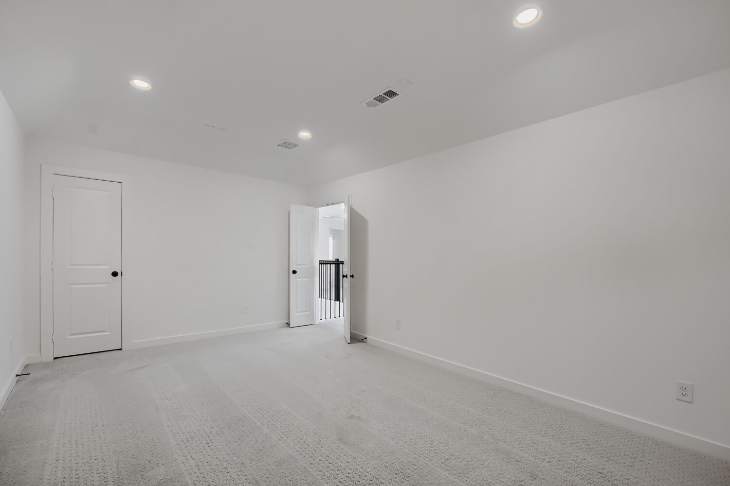 12117 Orchard - Rec Room